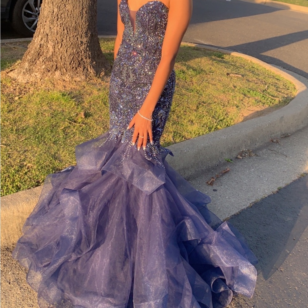 Prom dress size 00 purchased from Buffie’s All the Rage. - Picture 4 of 6
